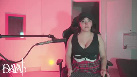 Snapshot of dan_and_daya chatting on March 23, 9:46 am AbyssVoid online show from March 23, 9:46 am