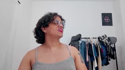 Diane Blosson online show from March 1, 1:18 am