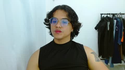 Diane Blosson online show from June 19, 1:32 am