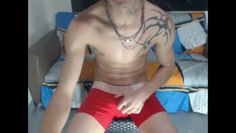 dan_jonson15 online show from September 26, 12:36 am