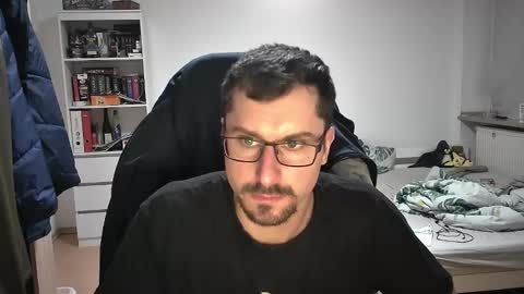 King Dan online show from December 8, 7:11 pm