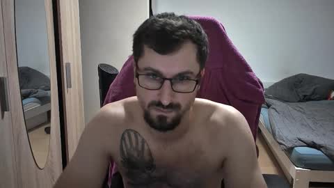 Snapshot of dan_the_man405 chatting on September 24, 7:06 pm King Dan online show from September 24, 7:06 pm