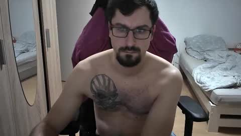 Snapshot of dan_the_man405 chatting on September 29, 6:57 pm King Dan online show from September 29, 6:57 pm