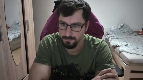 Snapshot of dan_the_man405 chatting on October 3, 7:44 pm King Dan online show from October 3, 7:44 pm