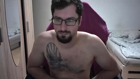 Snapshot of dan_the_man405 chatting on October 6, 6:49 pm King Dan online show from October 6, 6:49 pm