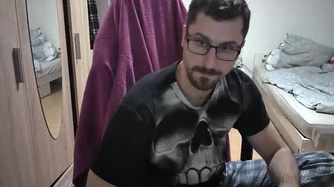 Snapshot of dan_the_man405 chatting on October 19, 6:41 pm King Dan online show from October 19, 6:41 pm