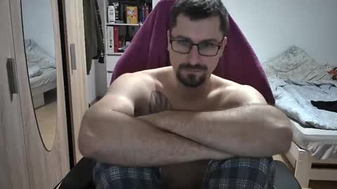 Snapshot of dan_the_man405 chatting on October 21, 7:03 pm King Dan online show from October 21, 7:03 pm