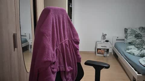 Snapshot of dan_the_man405 chatting on October 29, 7:59 pm King Dan online show from October 29, 7:59 pm