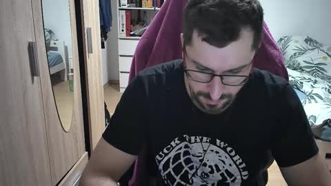 Snapshot of dan_the_man405 chatting on October 31, 8:54 pm King Dan online show from October 31, 8:54 pm