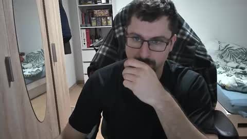 Snapshot of dan_the_man405 chatting on November 15, 8:16 pm King Dan online show from November 15, 8:16 pm