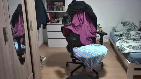 Snapshot of dan_the_man405 chatting on November 18, 8:35 pm King Dan online show from November 18, 8:35 pm