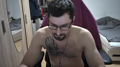 Snapshot of dan_the_man405 chatting on November 30, 8:46 pm King Dan online show from November 30, 8:46 pm