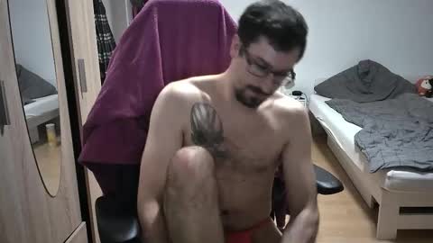 Snapshot of dan_the_man405 chatting on December 20, 8:05 pm King Dan online show from December 20, 8:05 pm