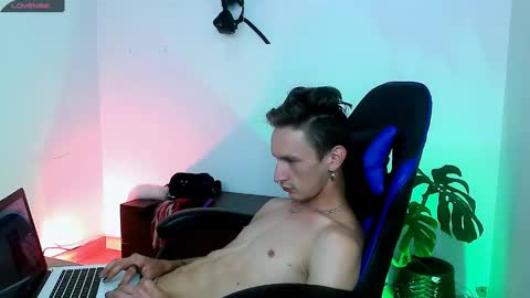 Dan and Noah online show from October 16, 2:23 am