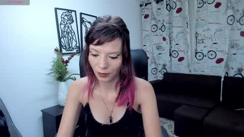 Danaa Rey online show from December 29, 11:18 am