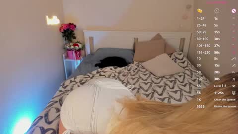 Dana online show from October 11, 9:57 pm