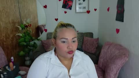 danalaleska online show from February 3, 6:22 am