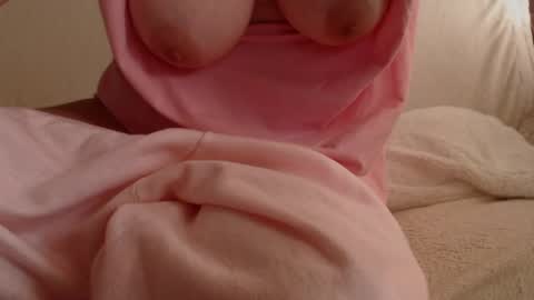 Snapshot of danaperfect chatting on December 19, 10:13 am Daniella online show from December 19, 10:13 am