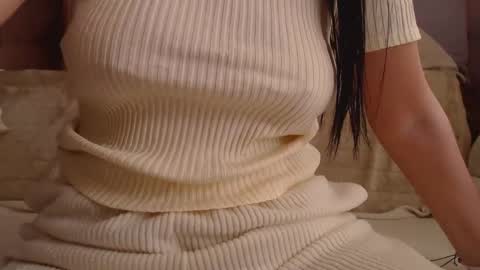 Snapshot of danaperfect chatting on October 5, 9:29 am Daniella online show from October 5, 9:29 am