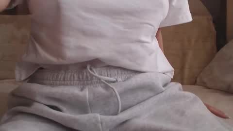 Snapshot of danaperfect chatting on October 19, 7:20 am Daniella online show from October 19, 7:20 am