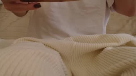 Snapshot of danaperfect chatting on November 6, 11:55 am Daniella online show from November 6, 11:55 am