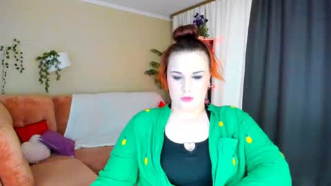 Snapshot of dancingsurprise chatting on May 21, 4:08 am Olivia online show from May 21, 4:08 am