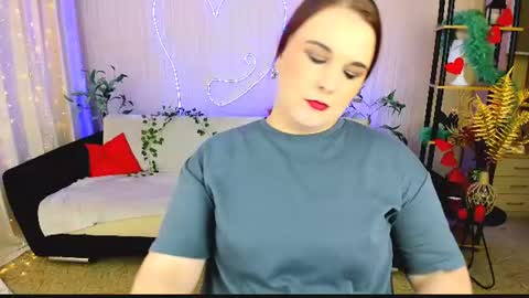 Snapshot of dancingsurprise chatting on June 9, 9:10 am Olivia online show from June 9, 9:10 am