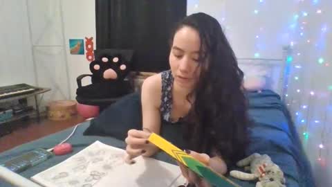 Snapshot of dandykitty chatting on September 16, 9:32 am Lea lei-a online show from September 16, 9:32 am