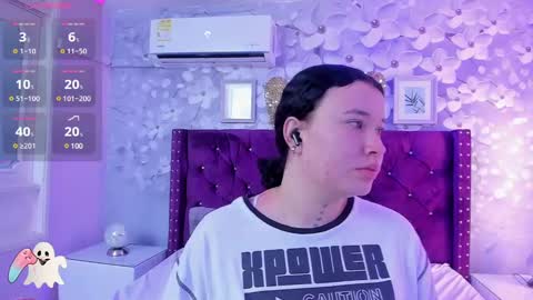 Snapshot of danee_19 chatting on March 5, 10:55 am Daniela online show from March 5, 10:55 am