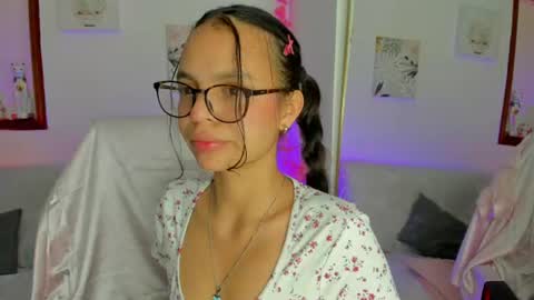 Snapshot of danessacronin chatting on July 7, 5:39 pm Danesa online show from July 7, 5:39 pm