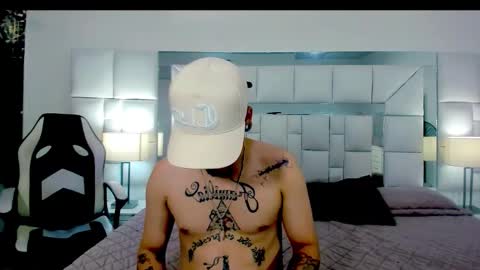 dangerous__couple_ online show from September 16, 7:04 pm