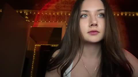 Snapshot of dangerous_softness chatting on March 14, 5:51 pm dangerous_softness online show from March 14, 5:51 pm