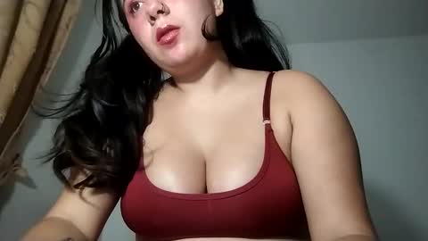 Annie Marie online show from December 7, 5:04 am