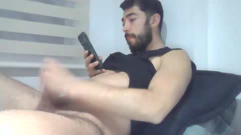 Snapshot of dani3l9905 chatting on September 26, 5:55 am dani3l9905 online show from September 26, 5:55 am