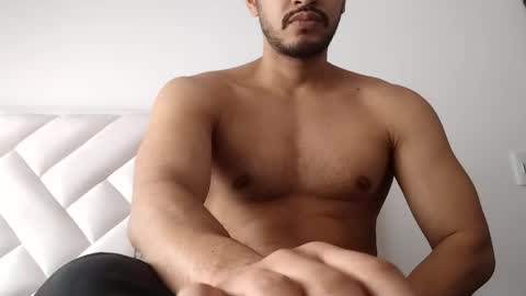 Snapshot of dani587378 chatting on February 11, 5:40 pm dani587378 online show from February 11, 5:40 pm