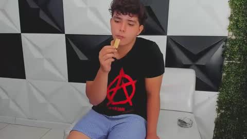 dani_cumboy online show from October 9, 3:32 pm