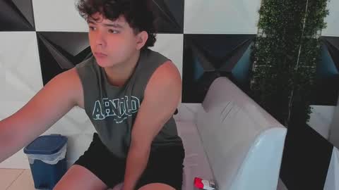 dani_cumboy online show from October 12, 1:54 pm