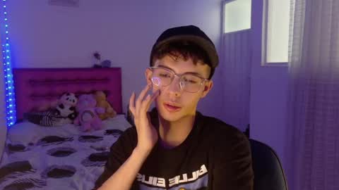 Snapshot of dani_dancer chatting on April 26, 9:12 pm Dani Dancer online show from April 26, 9:12 pm