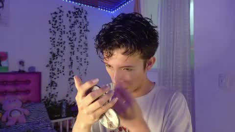 Snapshot of dani_dancer chatting on June 8, 9:26 pm Dani Dancer online show from June 8, 9:26 pm