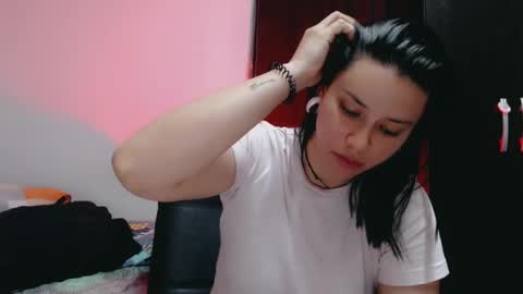 dani y jocelyn online show from February 24, 9:31 pm