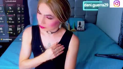 Snapshot of dani_lovet1 chatting on March 1, 5:52 am dani online show from March 1, 5:52 am