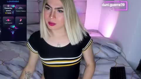 Snapshot of dani_lovet1 chatting on September 16, 12:55 am dani online show from September 16, 12:55 am