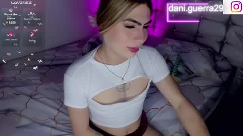 Snapshot of dani_lovet1 chatting on November 6, 2:12 am dani online show from November 6, 2:12 am