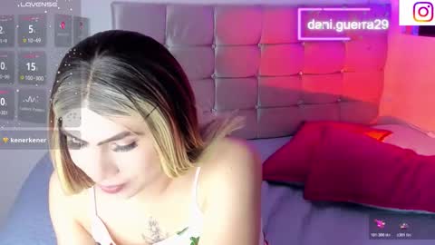 Snapshot of dani_lovet1 chatting on February 17, 6:10 am dani online show from February 17, 6:10 am