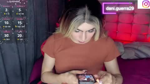 Snapshot of dani_lovet1 chatting on March 24, 12:48 am dani online show from March 24, 12:48 am