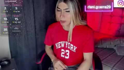 Snapshot of dani_lovet1 chatting on April 5, 8:00 am dani online show from April 5, 8:00 am