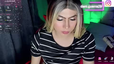 Snapshot of dani_lovet1 chatting on April 10, 2:39 am dani online show from April 10, 2:39 am
