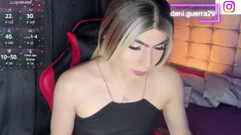 Snapshot of dani_lovet1 chatting on April 26, 3:26 am dani online show from April 26, 3:26 am