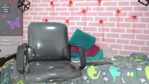 dani_lue online show from February 21, 5:20 pm