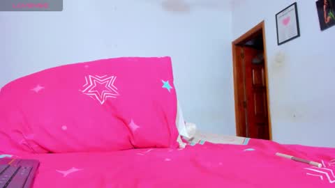 Snapshot of dania_wi chatting on November 25, 10:10 pm DANIA online show from November 25, 10:10 pm